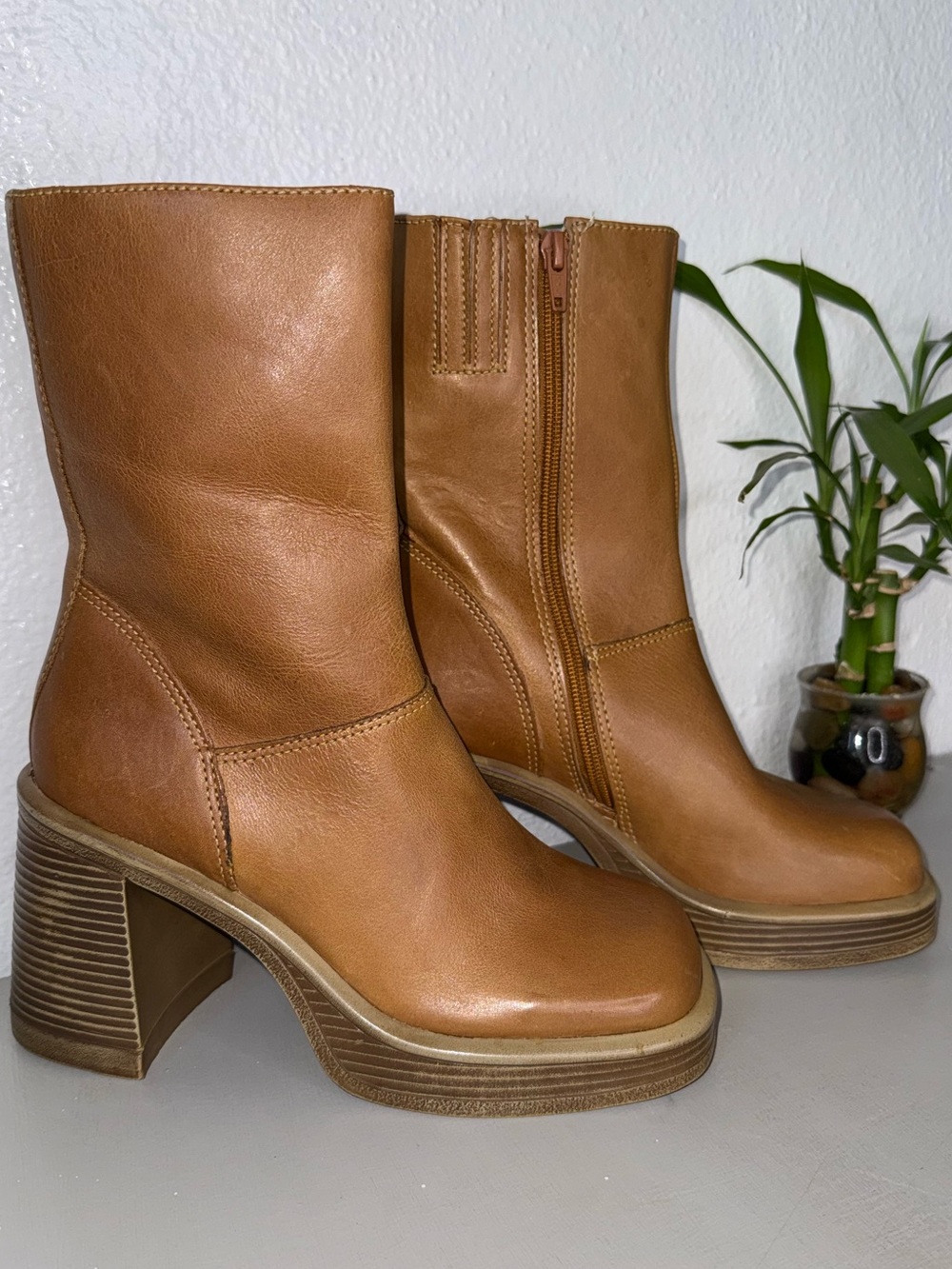 Steve Madden - Women's Tan Leather Block PlatformHeel Ankle Boots Chunky Boots